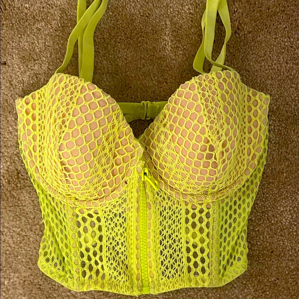 NEW ! Victoria secret bra